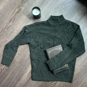 American Eagle Forest Green Turtleneck Sweater